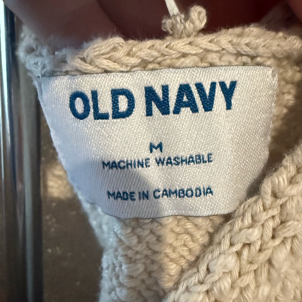 Old Navy Beige Button-Front Tank Top - Picture 4 of 5